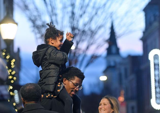 Hagerstown's downtown Christmas tree lit at Public Square: Photos