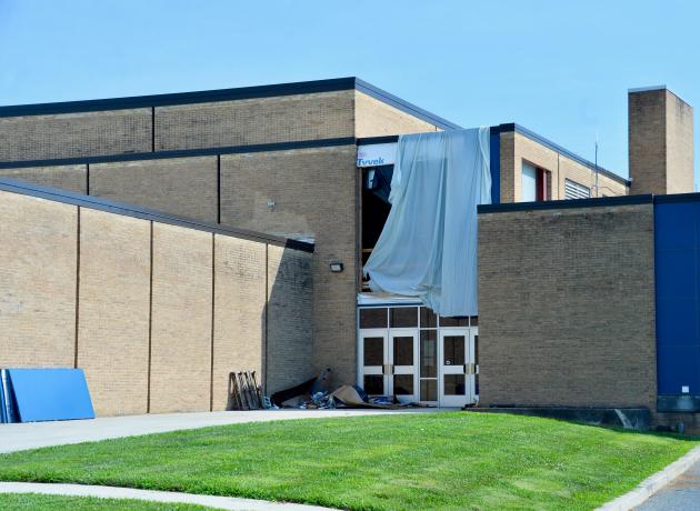 Maryland high school starting school year virtually due to asbestos problem