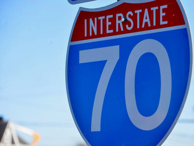 Eastbound I-70 lane closure and shift near I-81, starts Monday night