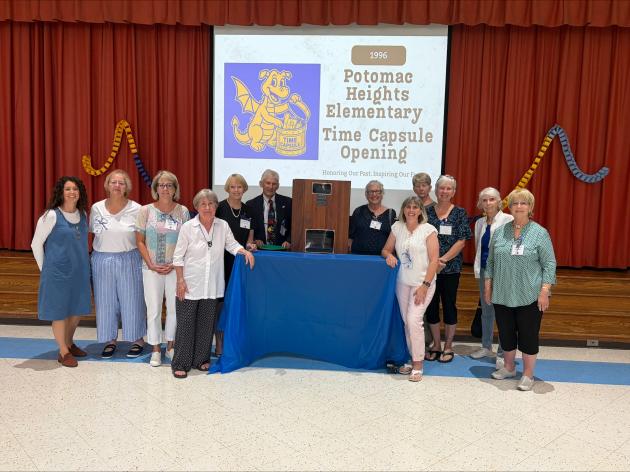Potomac Heights opens time capsule sealed 30 years ago
